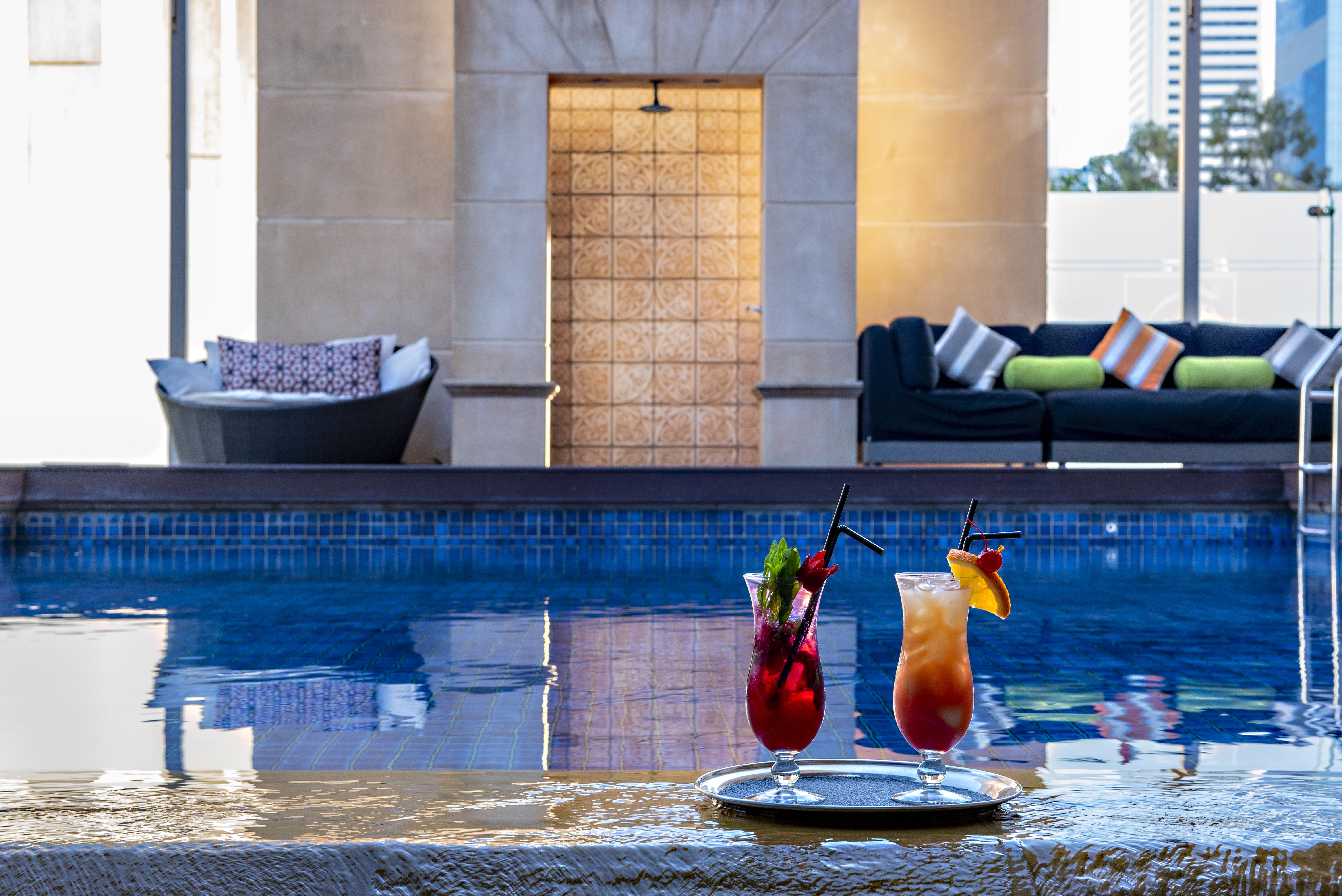 Duxton Hotel Perth Eksteriør bilde Pool at the hotel